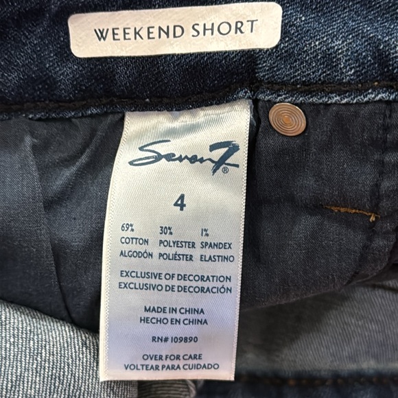 Seven7 Cut Hem  5” Inseam Weekend Comfort Stretch Denim Short Size 4 NWT - Picture 6 of 8